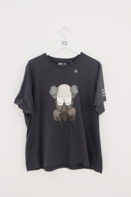 KAWS X UNIQLO TOKYO FIRST TEE